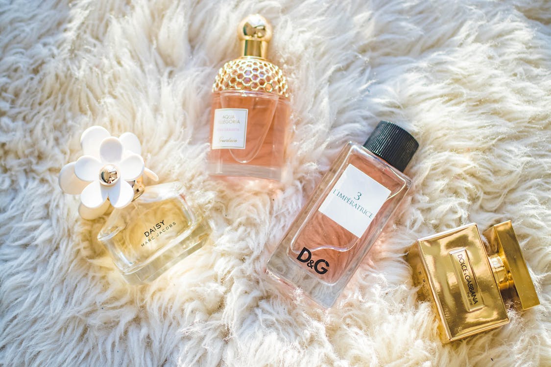 Por qué son populares los perfumes de alta similitud con las marcas reconocidas