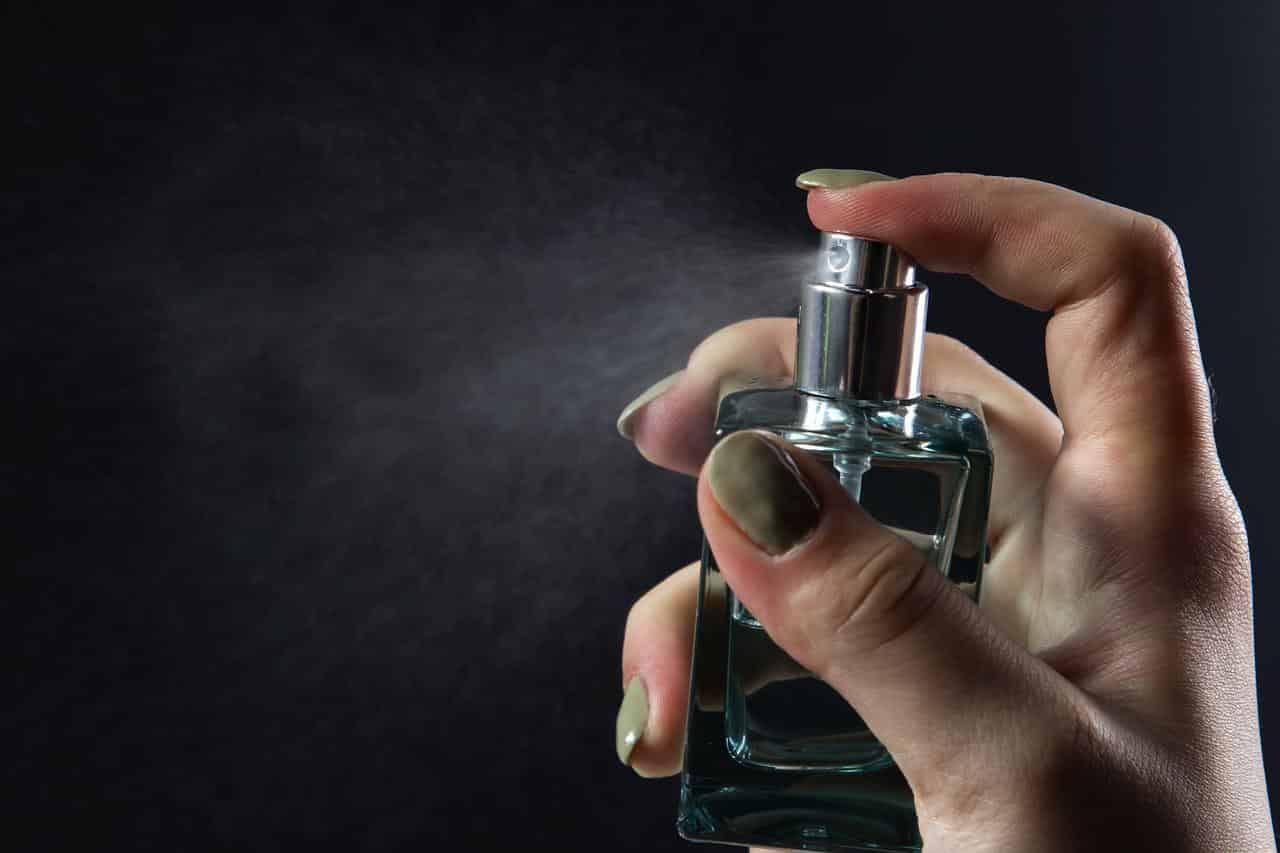 Generar ingresos extra con venta de perfumes